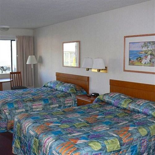 Brookings Inn Resort Room photo
