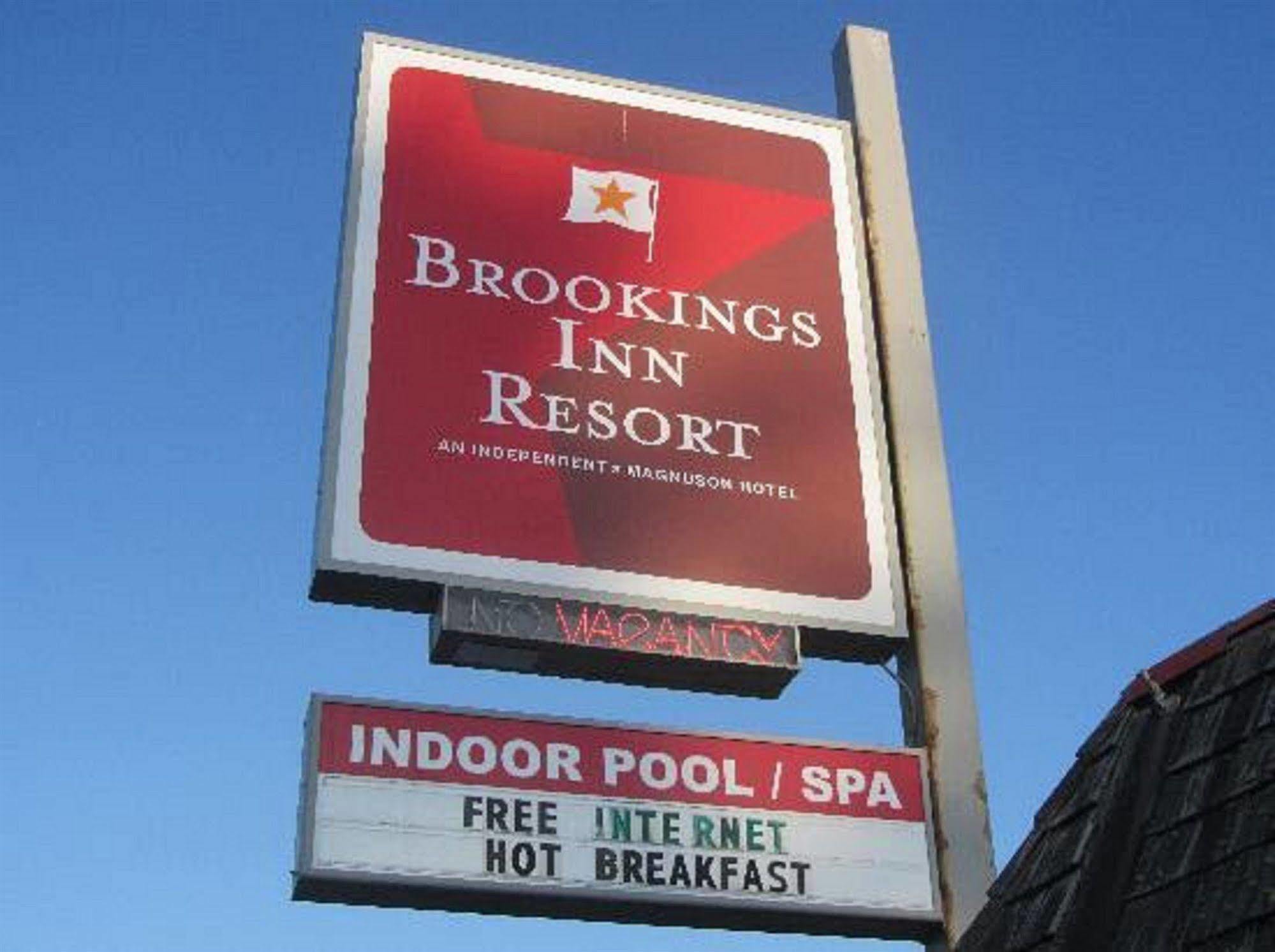 Brookings Inn Resort Exterior photo